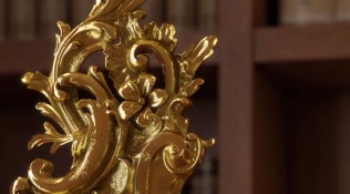 Detail Clock b